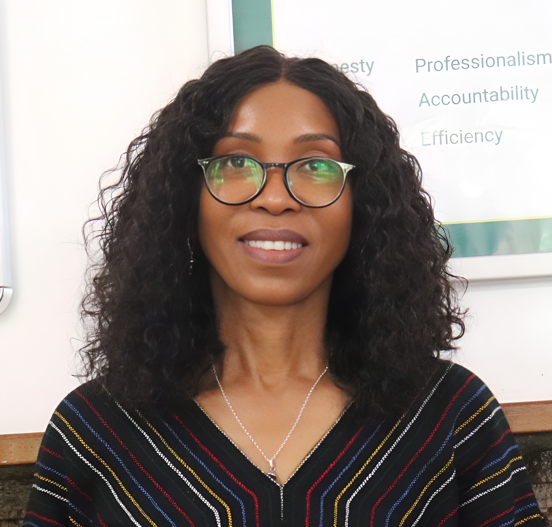 Dr L Gwagwa