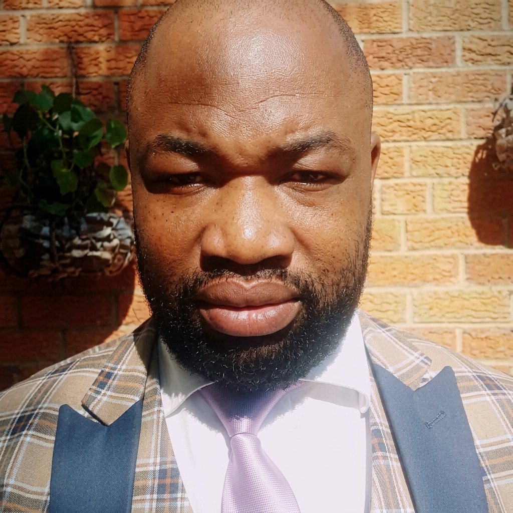 Dr B Shoniwa